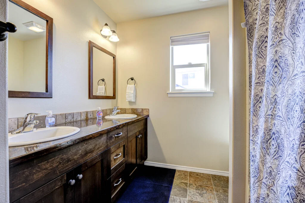 1207 N Montana St Kennewick-39
