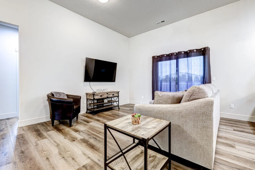1588 Palermo Ave Richland-18