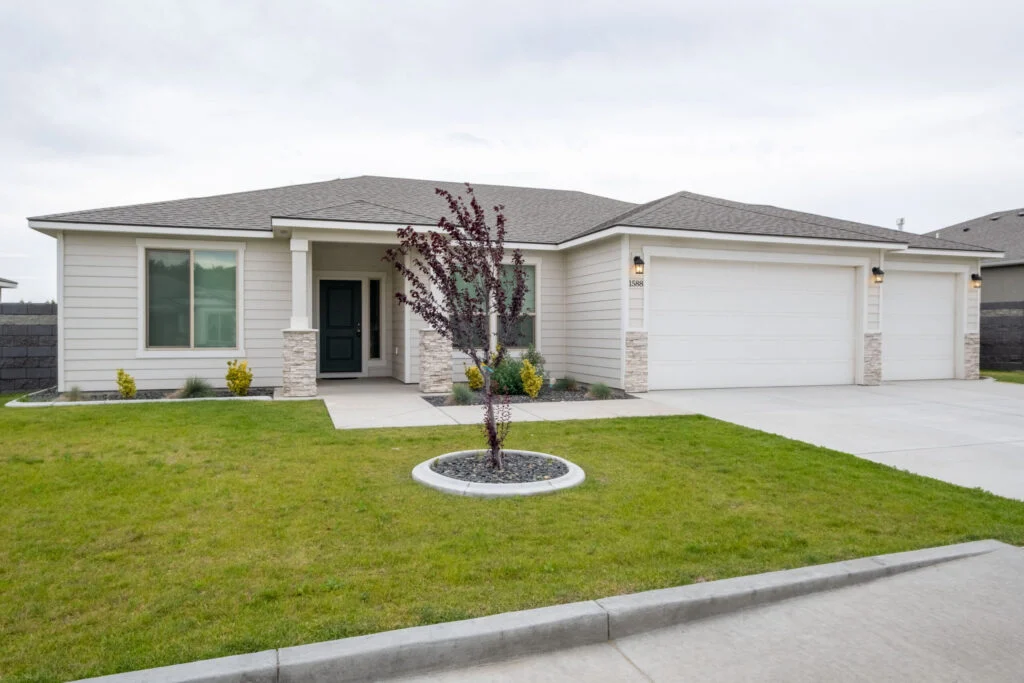 1588 Palermo Ave Richland-45