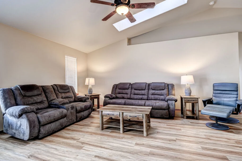2121 Arthur Loop Updated-10