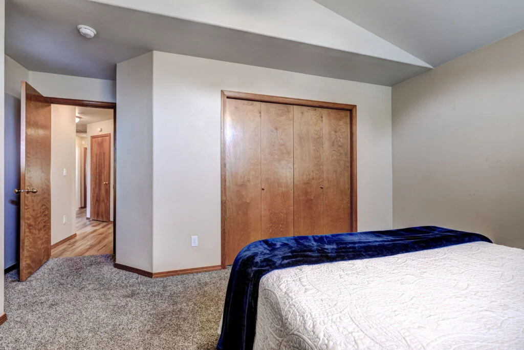 2121 Arthur Loop Updated-14