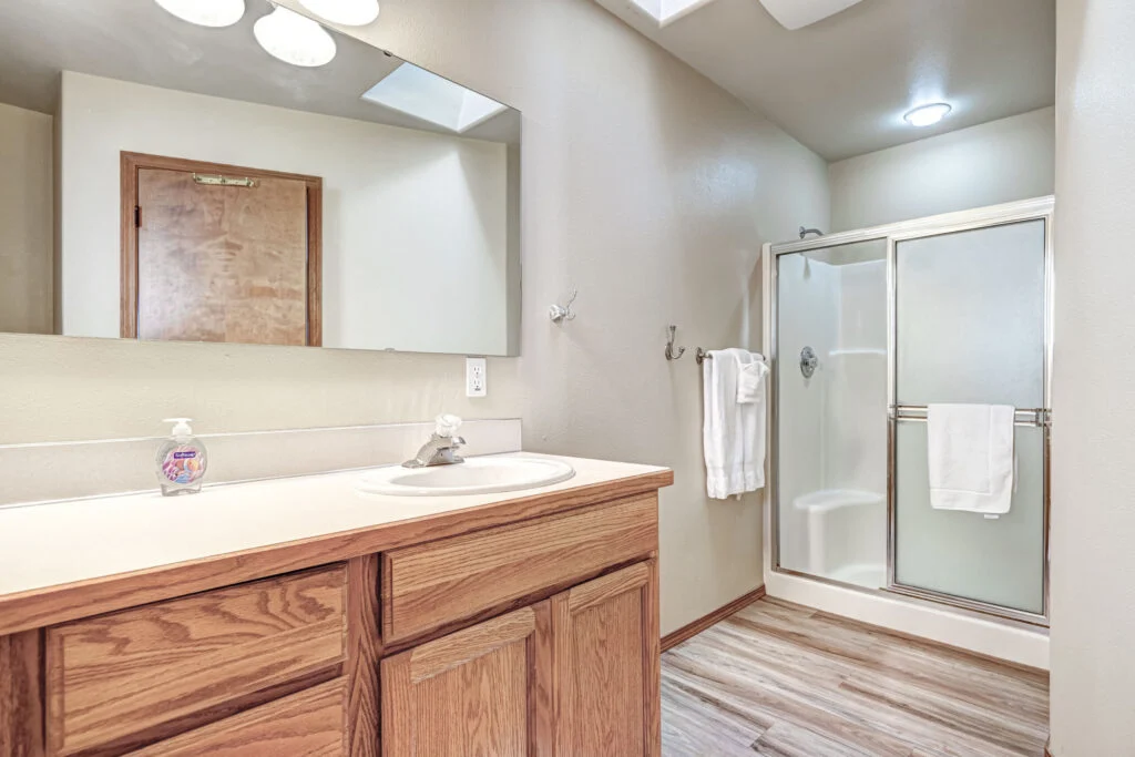 2121 Arthur Loop Updated-24