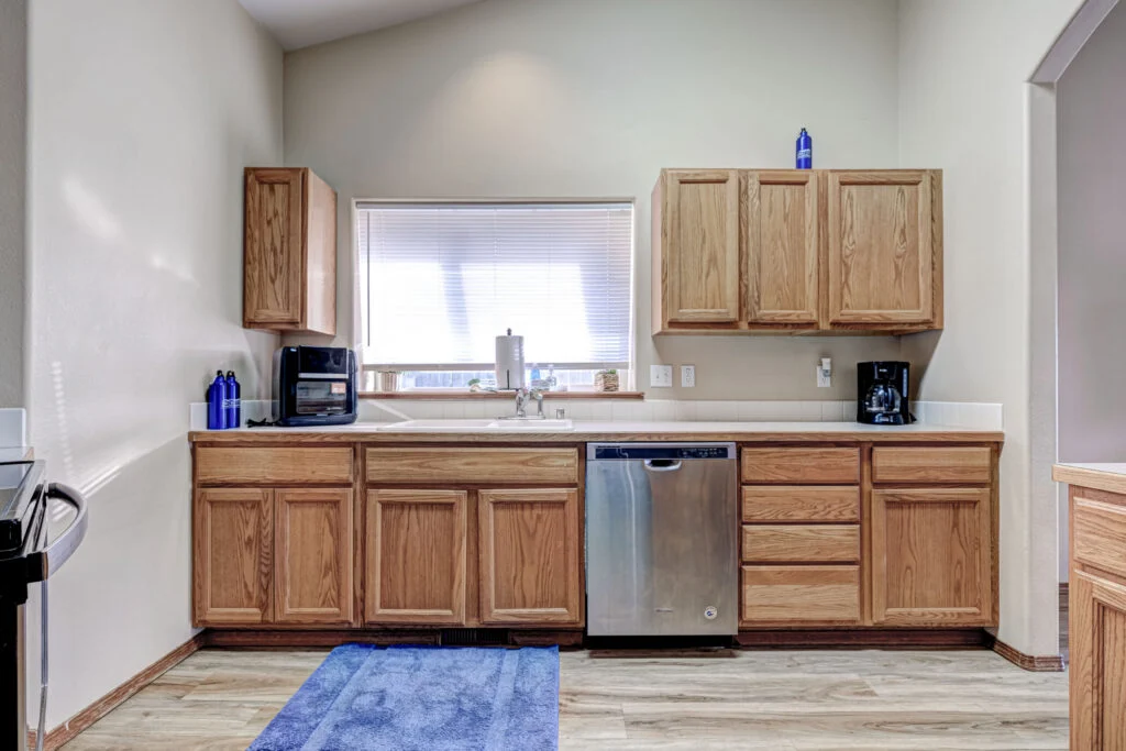 2121 Arthur Loop Updated-4