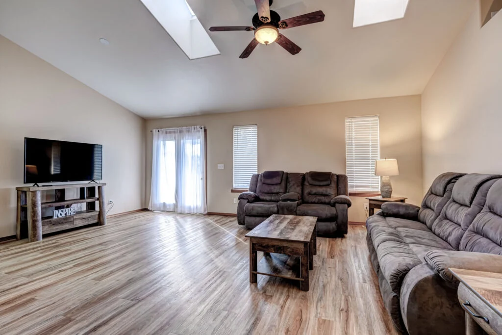 2121 Arthur Loop Updated-9