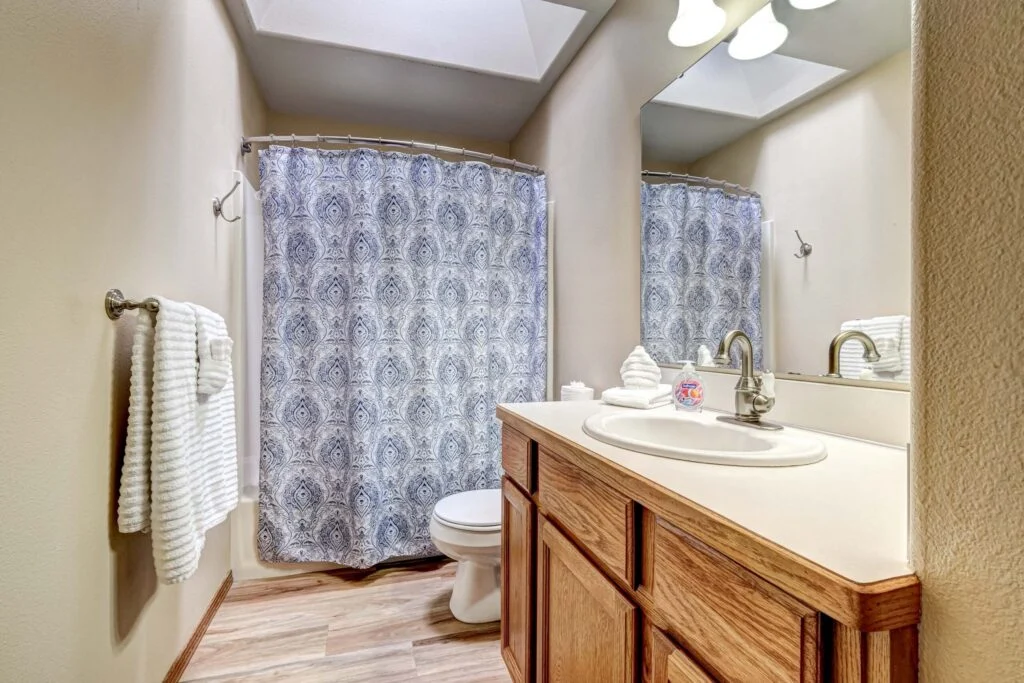 2121 S Arthur Loop Kennewick-6
