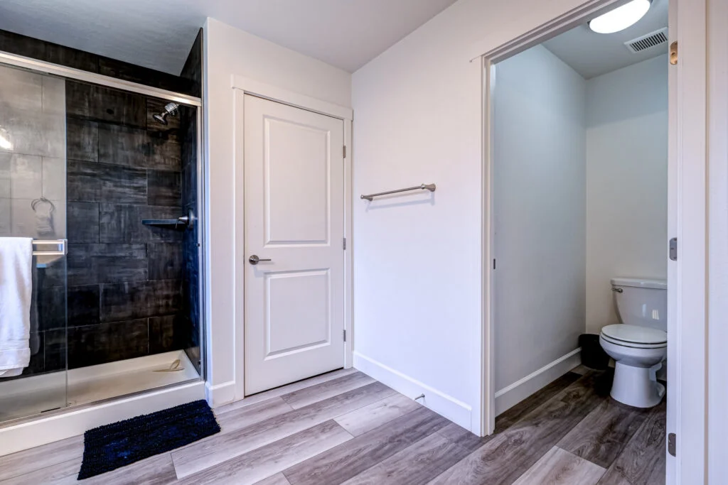 5668 W 32nd Ave Kennewick-22