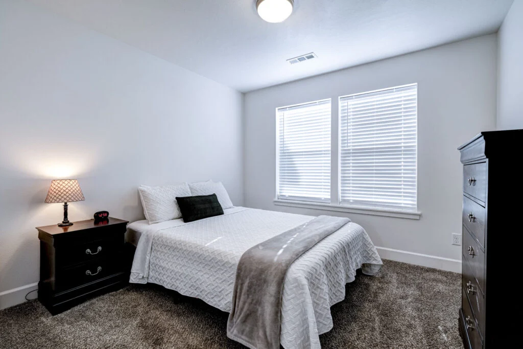 5668 W 32nd Ave Kennewick-24