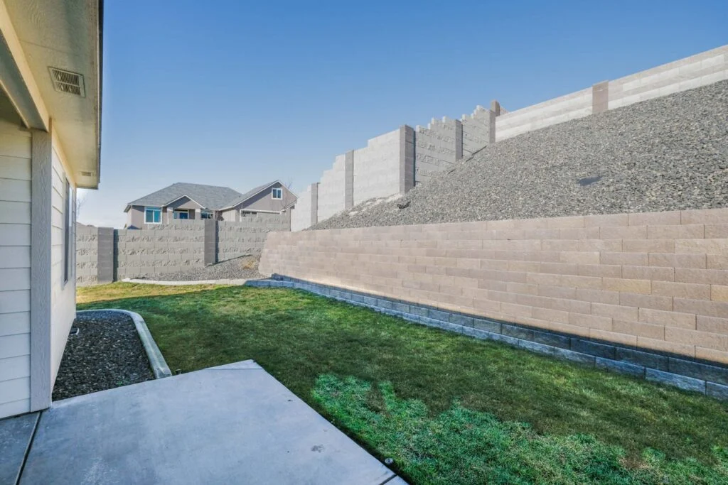 5668 W 32nd Ave Kennewick-35