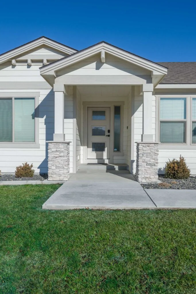 5668 W 32nd Ave KennewickUPDATED-4
