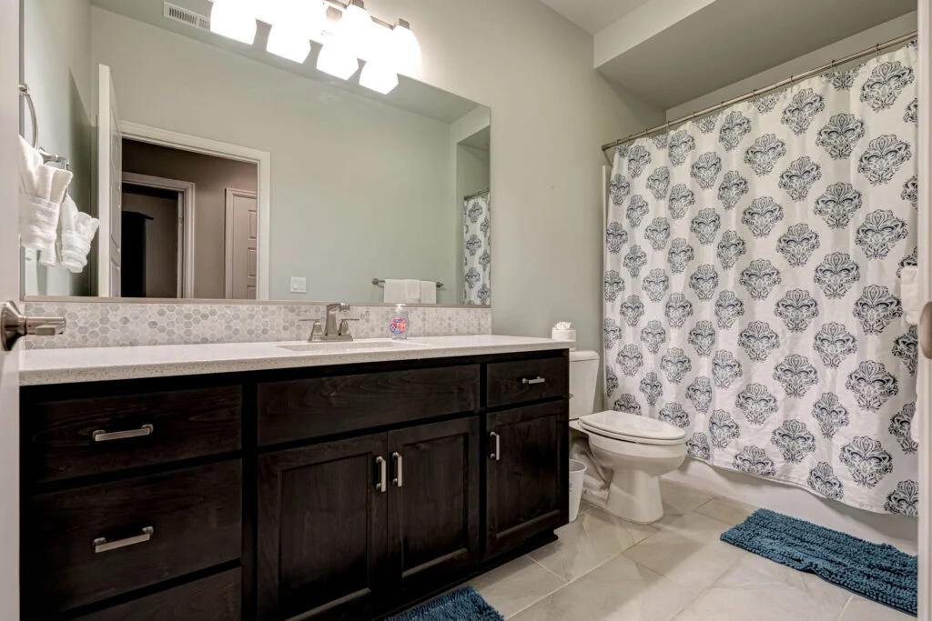 6027 W 38th Ave Kennewick-23