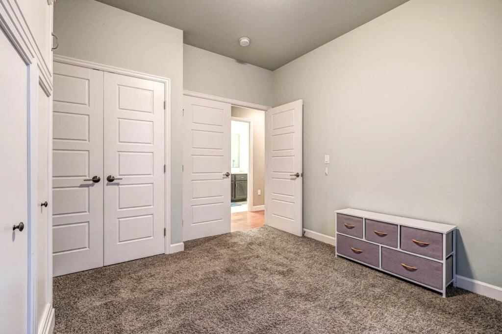 6027 W 38th Ave Kennewick-25
