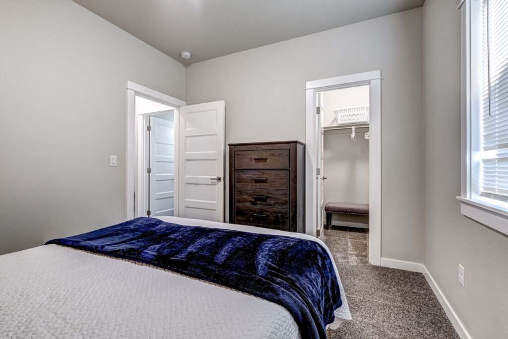 650 Mount Hood Ave Boardman-21
