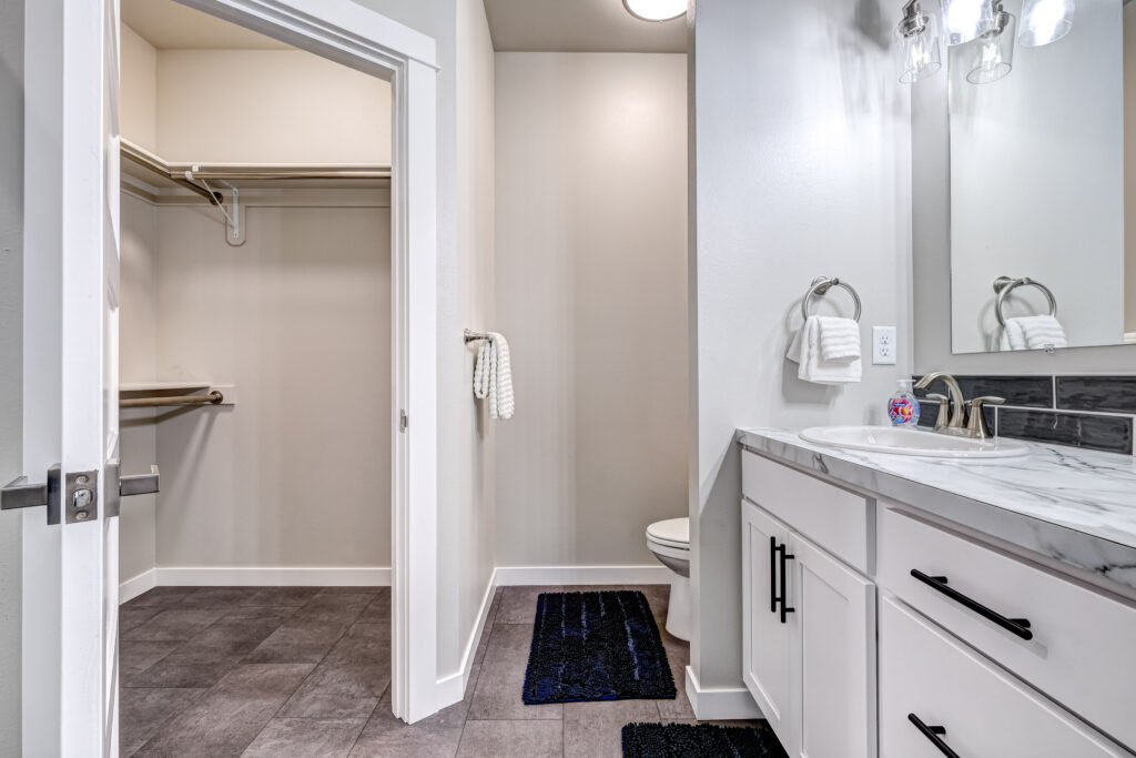 650 Mount Hood Ave Boardman-33