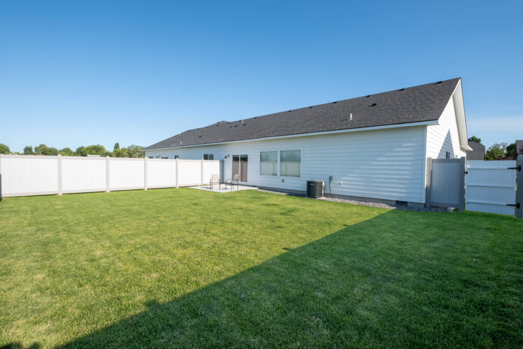 650 Mount Hood Ave Boardman-8