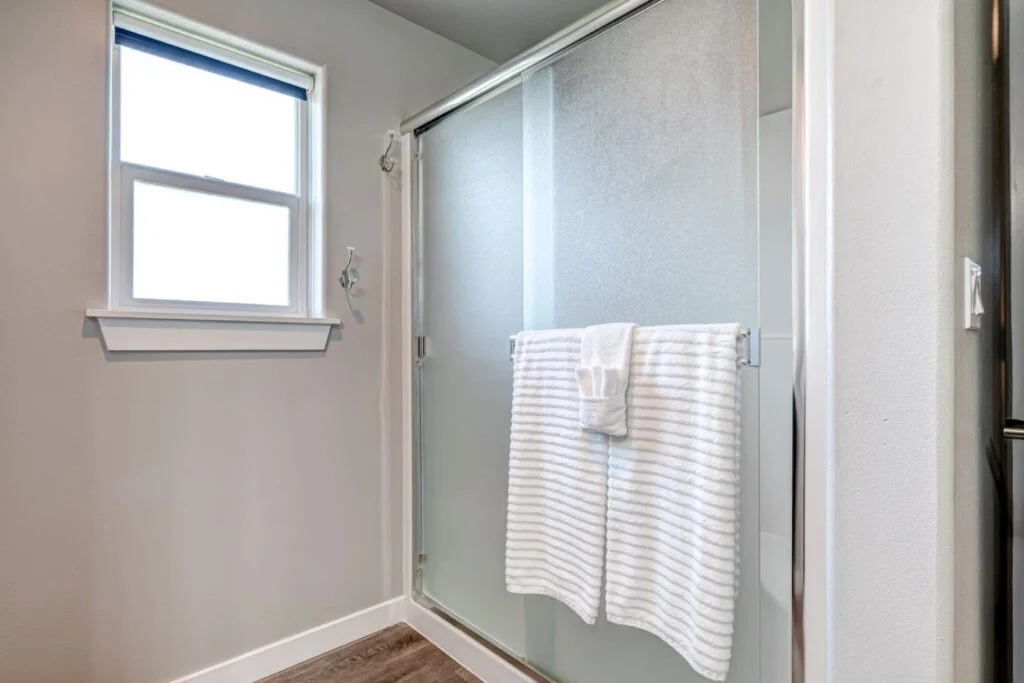 Primary Ensuite2