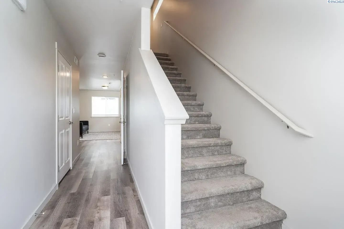 5750-Stairs