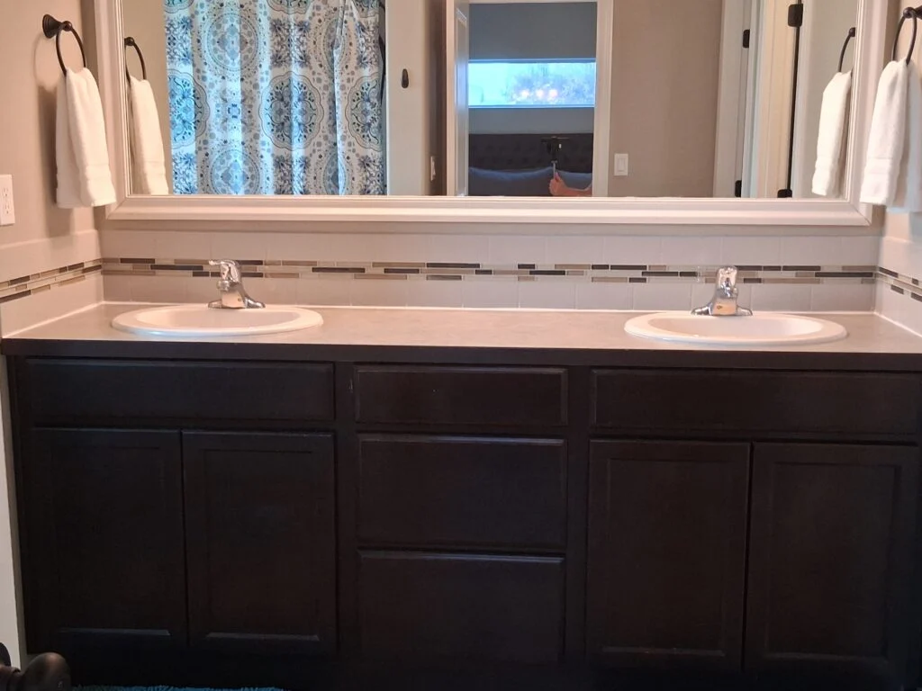 5905-primary suite bathroom