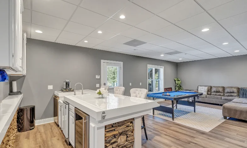 5755-hangout room