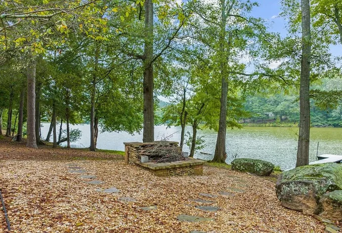 lake view