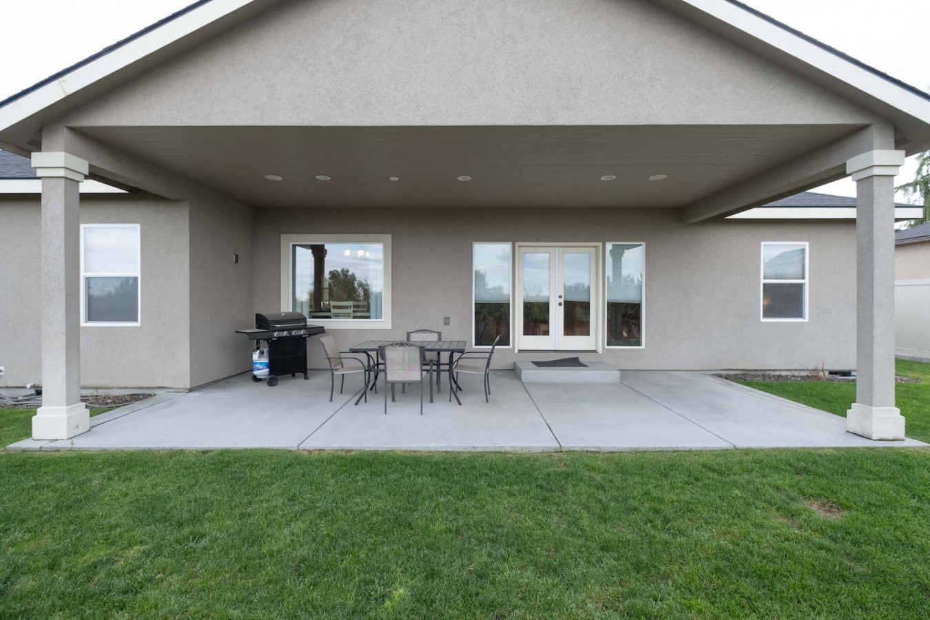 681 (3)-Patio